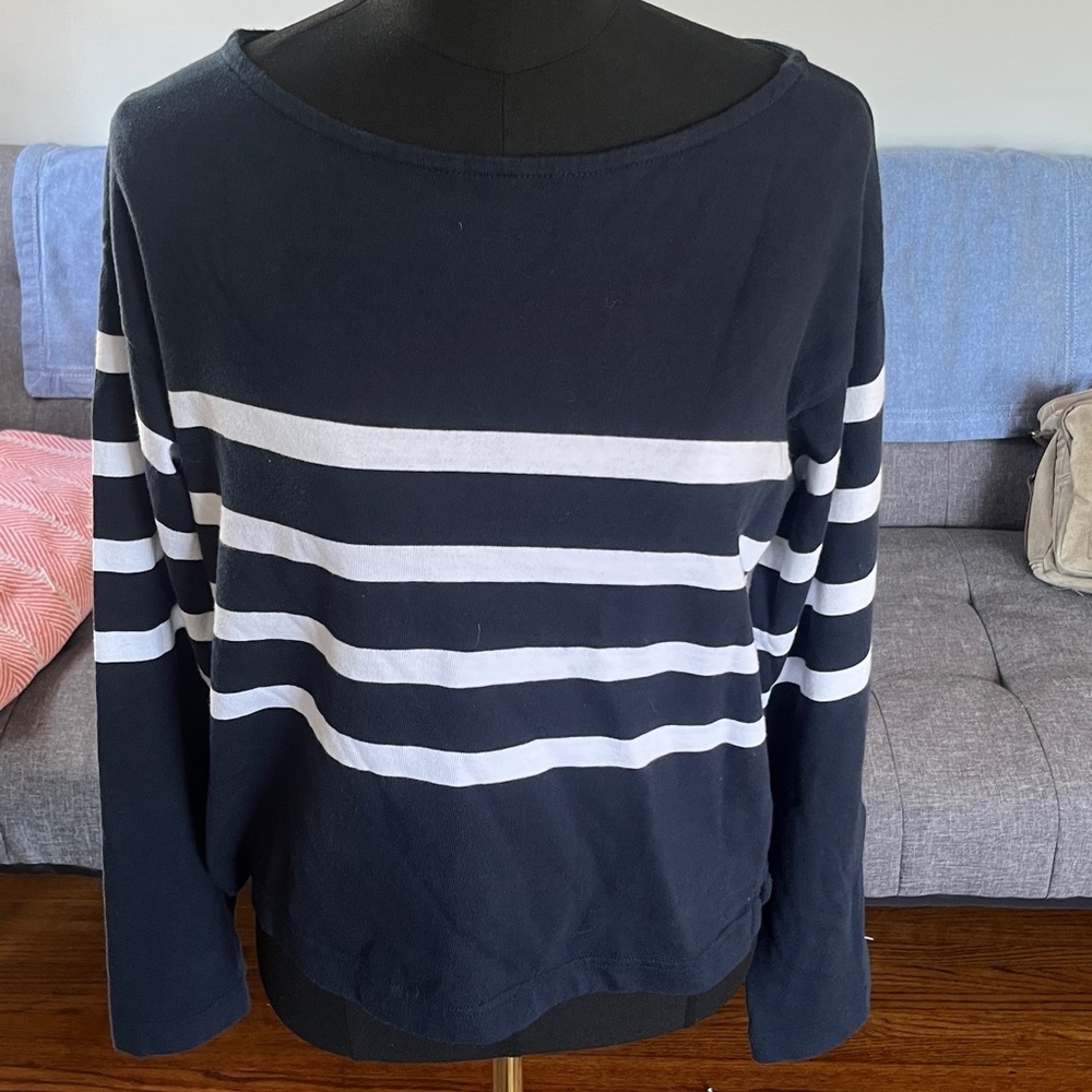 Faherty Dark Blue  horizontal stripe boat neck Knit Top Size XS